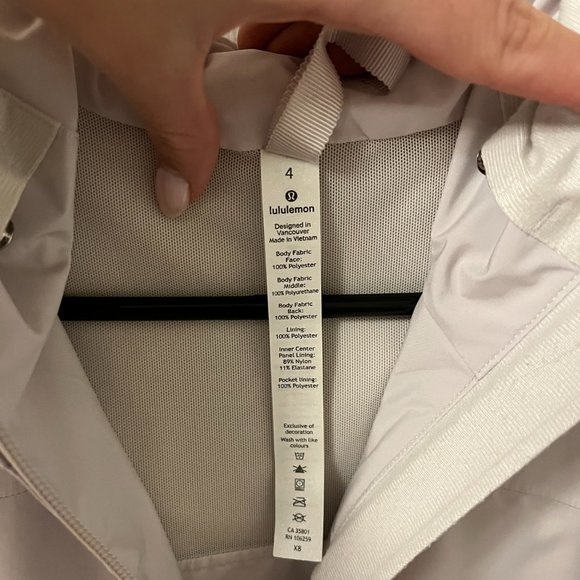 Women's Lululemon Raincoat with Storm Shield - Picture 4 of 5